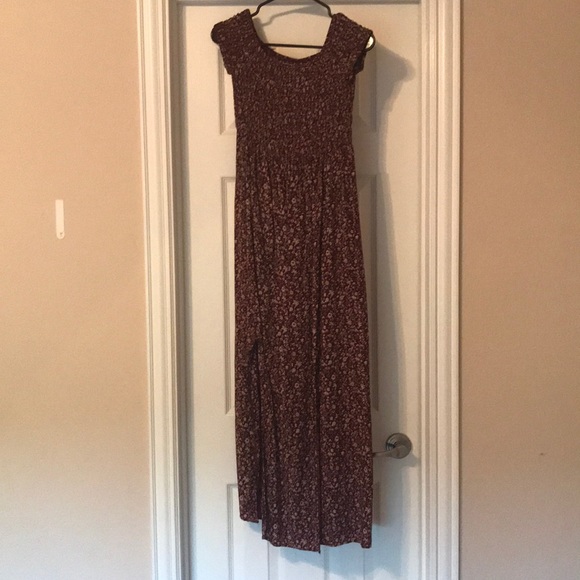 [SHEIN] Off the Shoulder Smocked Maxi💕 - Picture 1 of 3